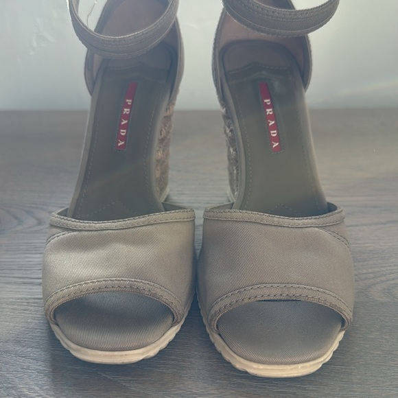 Authentic Prada size 37 canvas and seisel peep toe Mary Jane wedge sandal. - Picture 4 of 8